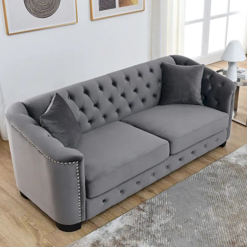 Canapé Chesterfield en velours beige / gris / noir avec capitonnage et garniture cloutée, 3 places