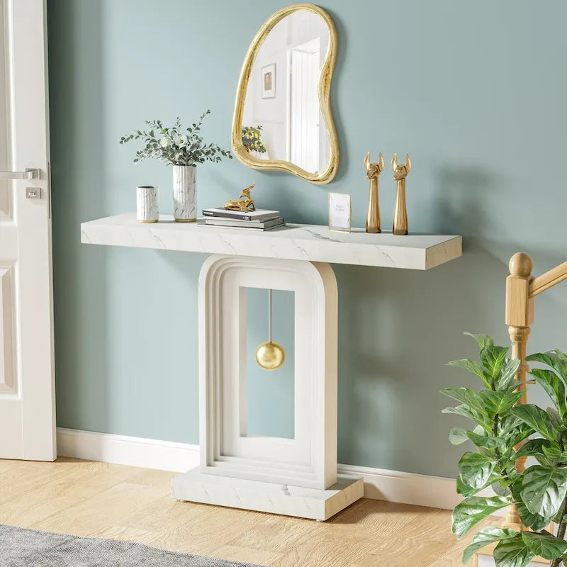 Console étroite en Faux Marbre Blanc / Noyer avec Base Géométrique Dorée, Assemblage par 1 personne