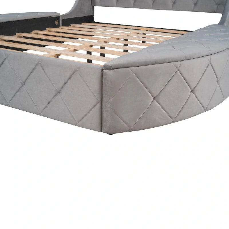 Lit plateforme queen en velours beige avec tête de lit capitonnée, 1 tiroir et 2 poufs de rangement latéraux, assemblage à 2 personnes