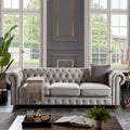 Canapé Chesterfield en lin gris clair avec accoudoirs arrondis et pieds en bois massif, 3 places